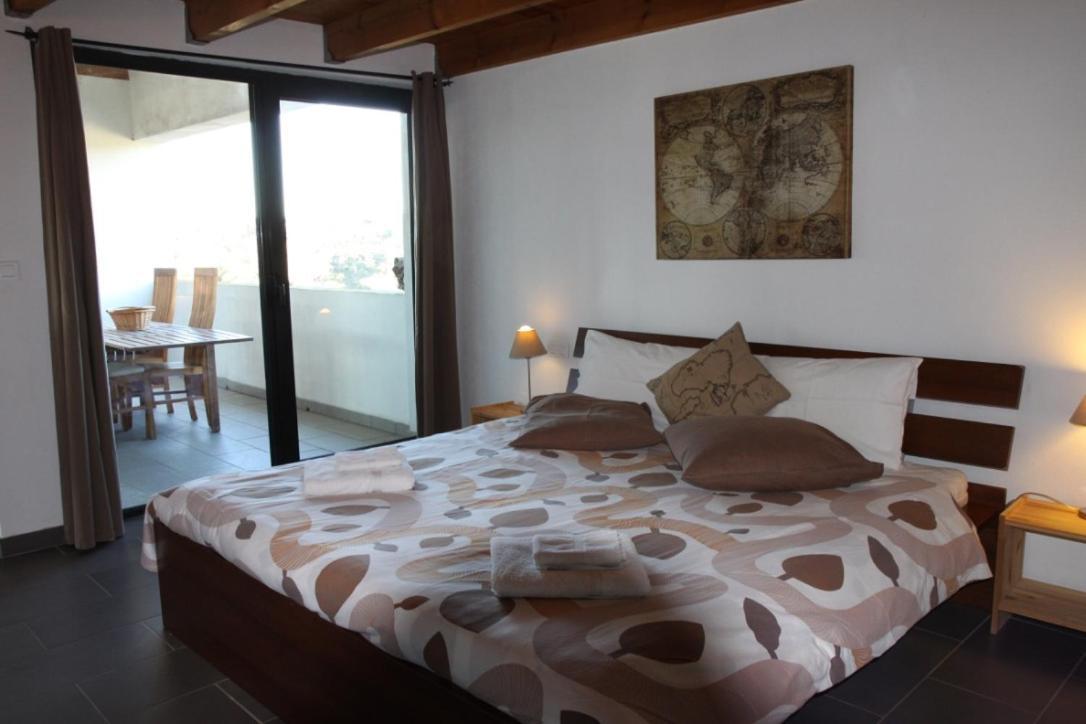 Domaine De Cazaban Apartment Villegailhenc ภายนอก รูปภาพ