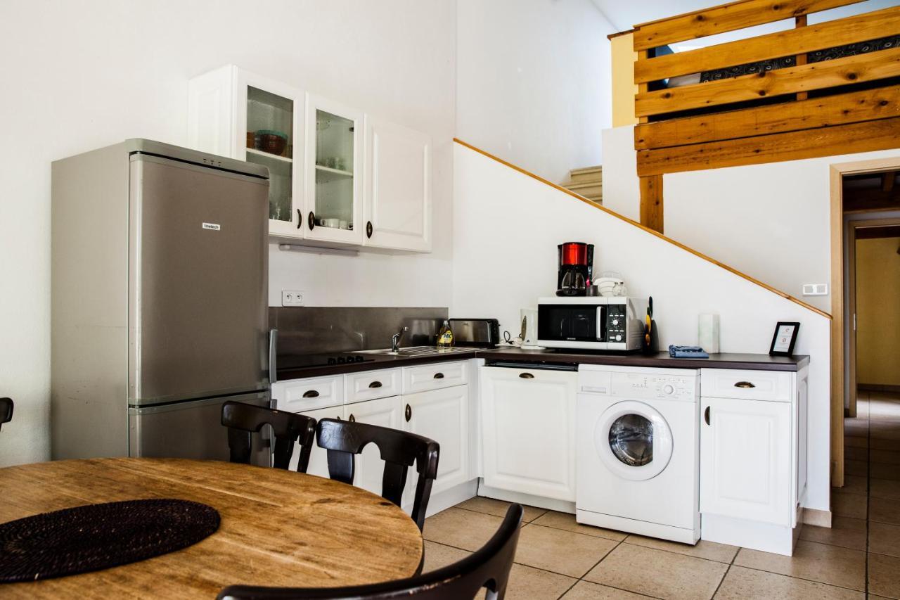 Domaine De Cazaban Apartment Villegailhenc ภายนอก รูปภาพ